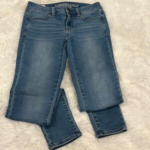 American Eagle super stretch denim